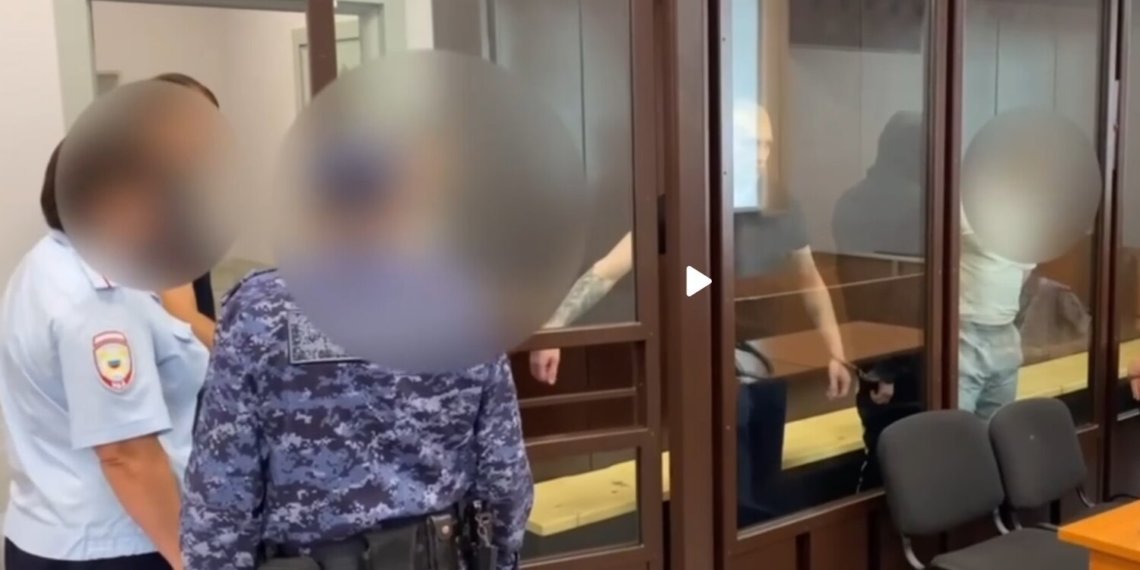 Три новосибирца с битой похитили подростка из-за 40 тысяч и отправились в колонию в Новосибирске