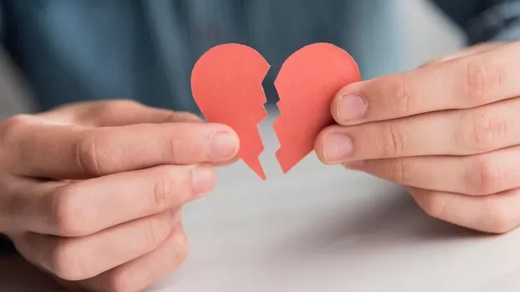 Сибиряк залез в квартиру к экс-возлюбленной через балкон под Новосибирском