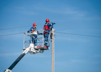 В Верх-Туле начинают реконструкцию электросетей – потребуются плановые отключения