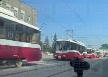 Жители Новосибирска временно не смогут дождаться на остановках общественного транспорта трамваи № 3, 10 и 18