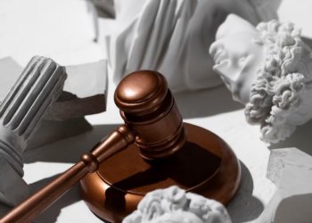 Новосибирец отправится в колонию на 5 лет за то, что пытался подставить знакомого