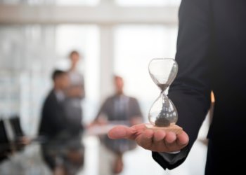 Стало известно, сколько людей страдает недосыпом в Новосибирске