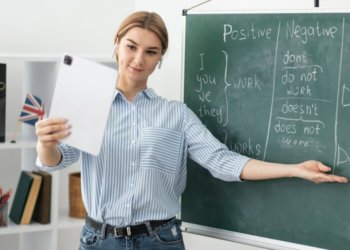 Учителей России научат разбирать автомат и управлять беспилотником