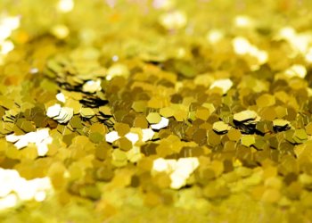 Стоимость золота в России превысила 8000 рублей за грамм впервые за 26 лет