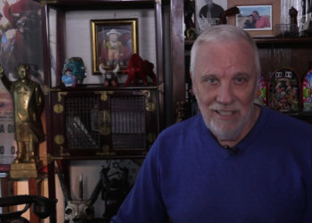 Место силы и вкусной еды: ведущий «Непутевых заметок» посетил Новосибирск