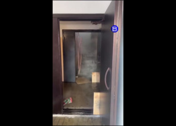 Подъезд жилого дома затопило кипятком в Новосибирске