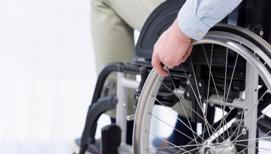 Президент помог получить квартиру мальчику с ДЦП из Новосибирска