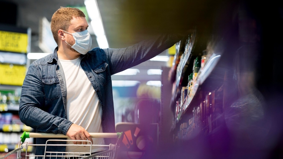 Грабителя магазина в Новосибирске установили по потерянному паспорту