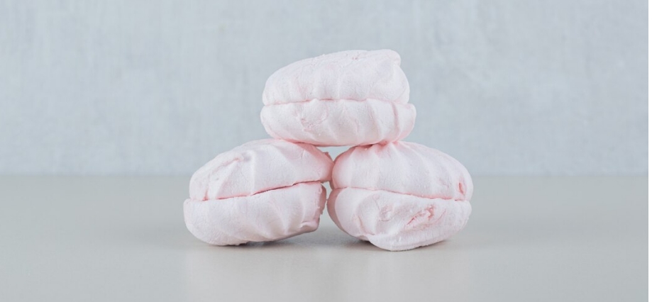 Россияне жалуются на отравление зефиром с заменителем сахара