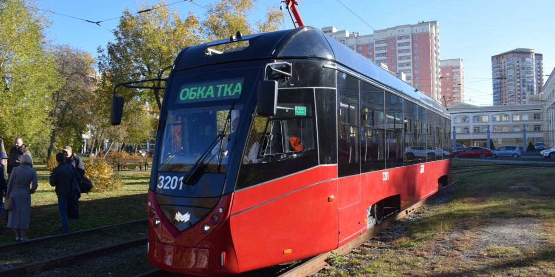 Новый белорусский трамвай презентовали в Новосибирске — как он выглядит?