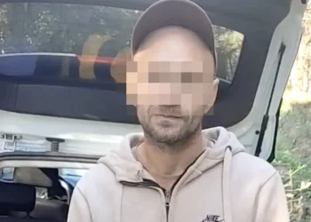 Полиция задержала новосибирца с пистолетом и 5 килограммами наркотиков