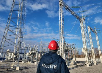 Персонал «Россети Новосибирск» усилит контроль за работой электросетей накануне Дня народного единства