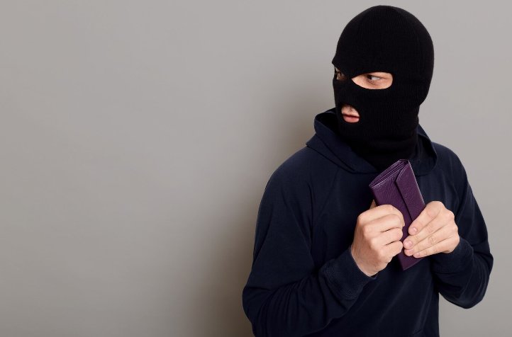 Под Новосибирском задержан подозреваемый в грабеже