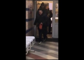 Бой не на равных: в кемеровской школе мужчина жестоко избил 12-летнего мальчика