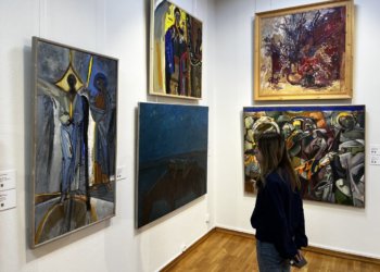 «Энштейна в яблоках» и «Хирурга времени» можно найти на новой выставке в Новосибирске