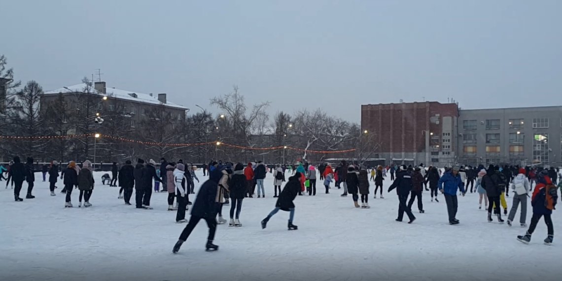 Самый большой каток Новосибирска откроют 29 ноября на стадионе «Спартак»