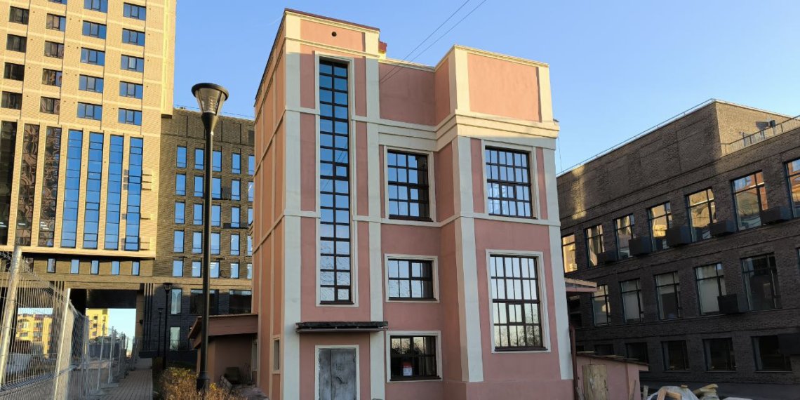 Самый маленький памятник конструктивизма отреставрировали в Новосибирске