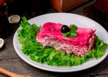 Селедка под шубой бьет рекорды цен в России