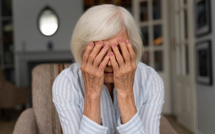 Старушка из Новосибирска подарила квартиру якобы сыну из прошлой жизни