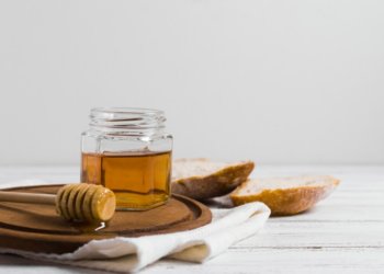 Эксперты выяснили, 80% меда в магазинах — подделка