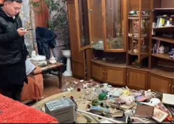 Баллон для очистки монтажной пены взорвался в квартире в Чите