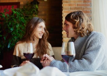 Каким должно быть идеальное первое свидание для новосибирцев — показал опрос