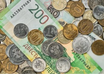 Бывшую сотрудницу полиции в Красноярске обвинили в растрате 1,4 млн рублей