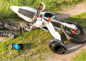 Российские врачи ведут борьбу за жизнь подростка после страшной аварии на Бали