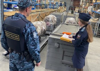 В Новосибирской области арестовали вертолетные двигатели за долги