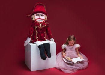 Погружение в волшебство: новогодние спектакли Новосибирска