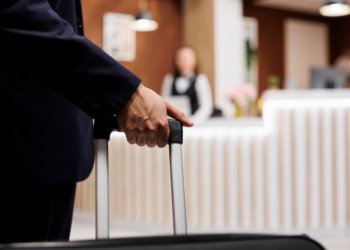 Как AI от Сбера помогает отелям и их постояльцам?