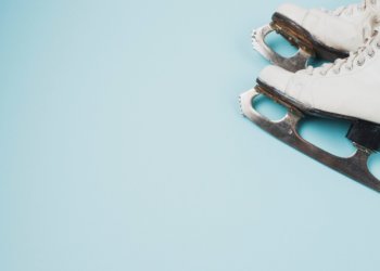 В новосибирском парке у Обского моря открыли каток и горки