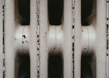 В Новосибирске создан штаб для восстановления теплоснабжения: 140 домов в Академгородке без отопления