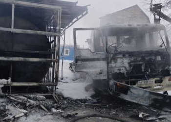 СКР организовал проверку после пожара на АЗС в Искитиме