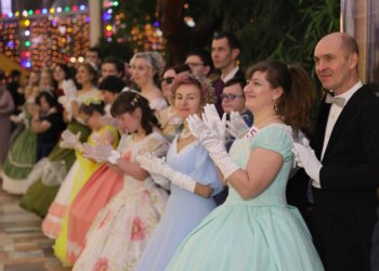 В Новосибирске прошел IV Инклюзивный бал для людей с ограниченными возможностями