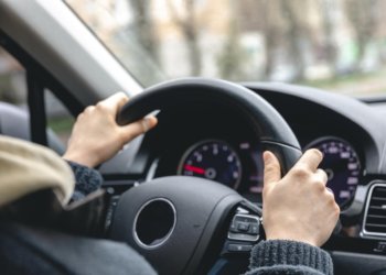 В Новосибирске продолжают изымать водительские права из-за болезней