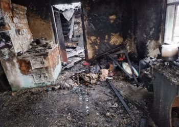 Двух братьев из Новосибирской области заключили под стражу по подозрению в жестоком избиении и поджоге