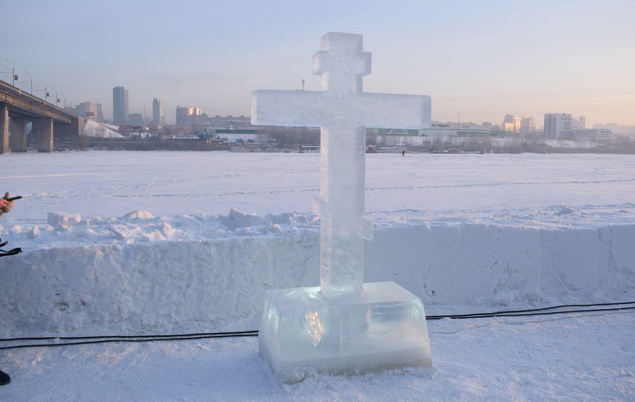 Крещение Господне и День нежности ко всем существам: календарь событий на 19 января