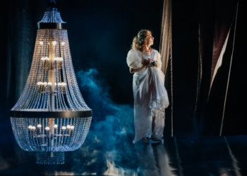 Новосибирский «Глобус» и алтайский Молодежный театр проведут обменные гастроли