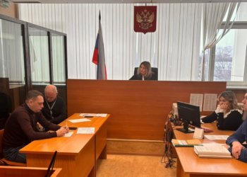 На полгода продлен арест обвиняемым в получении взятки гаишникам в Новосибирске