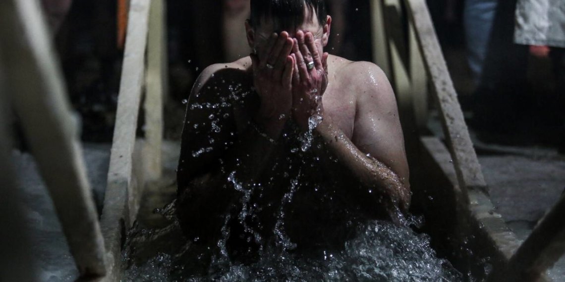 Время работы крещенских купелей назвали в Новосибирске