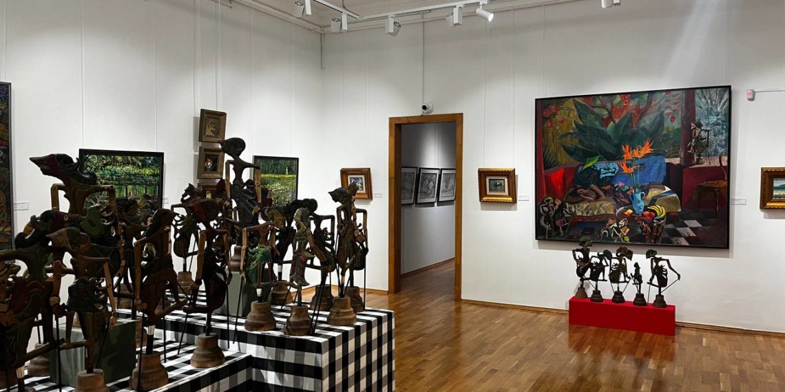 Атмосферу Индонезии привезли в Новосибирск с новой выставкой