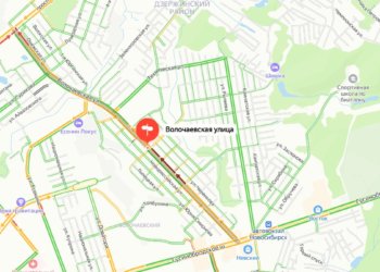 Крупный пожар стал причиной затора на улице Волочаевской в Новосибирске