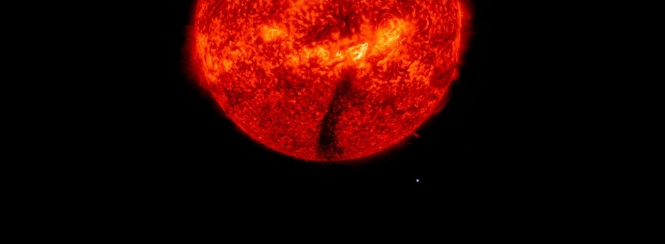 Редкий выброс черной плазмы зафиксировали на Солнце