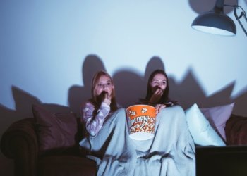 Топ-7: увлекательные мини-сериалы для вечернего просмотра