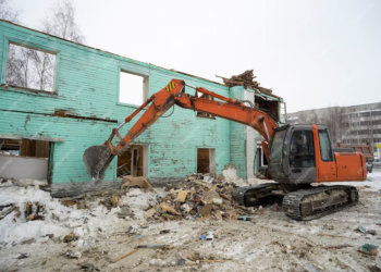 В Новосибирске ищут подрядчика на снос пяти аварийных домов