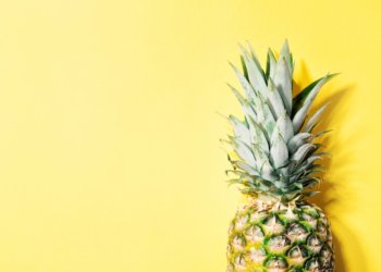 Кому нельзя есть ананасы — рассказала врач