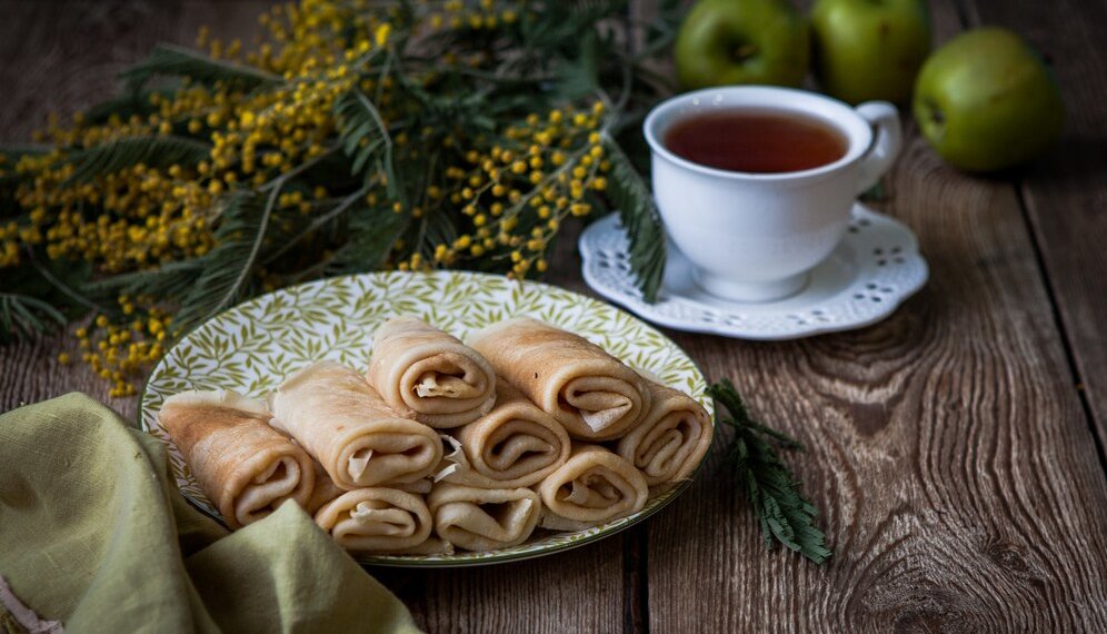 Масленичная неделя — 2025: когда начинается, как празднуют по дням, история и традиции праздника