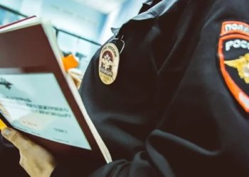 В Новосибирске цыганка украла у пенсионерки 50 тысяч рублей