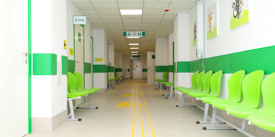 Строительство одной из ГЧП-поликлиник продлили до конца 2025 года